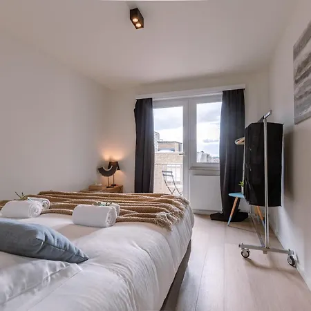アパート Renovated 3 Bedroom Apt Viewing The Sea クノック・ヘイスト